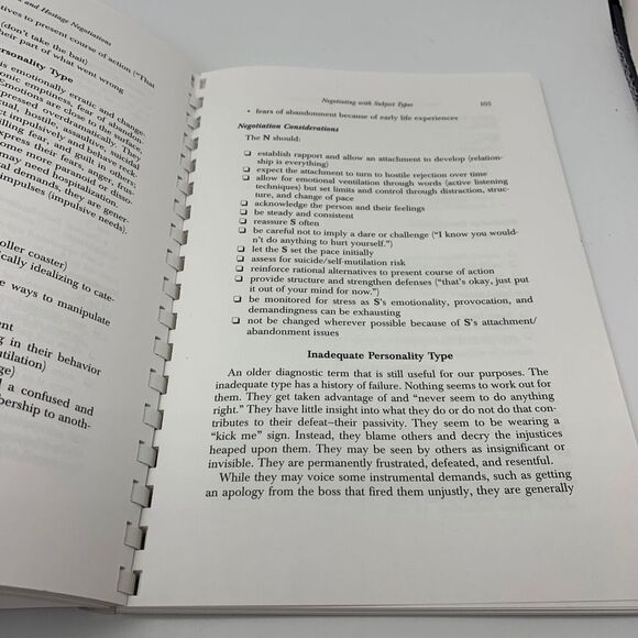 COMMUNICATION IN CRISIS AND HOSTAGE NEGOTIATIONS: By Arthur A. Slatkin EXCELLENT - Picture 4 of 5